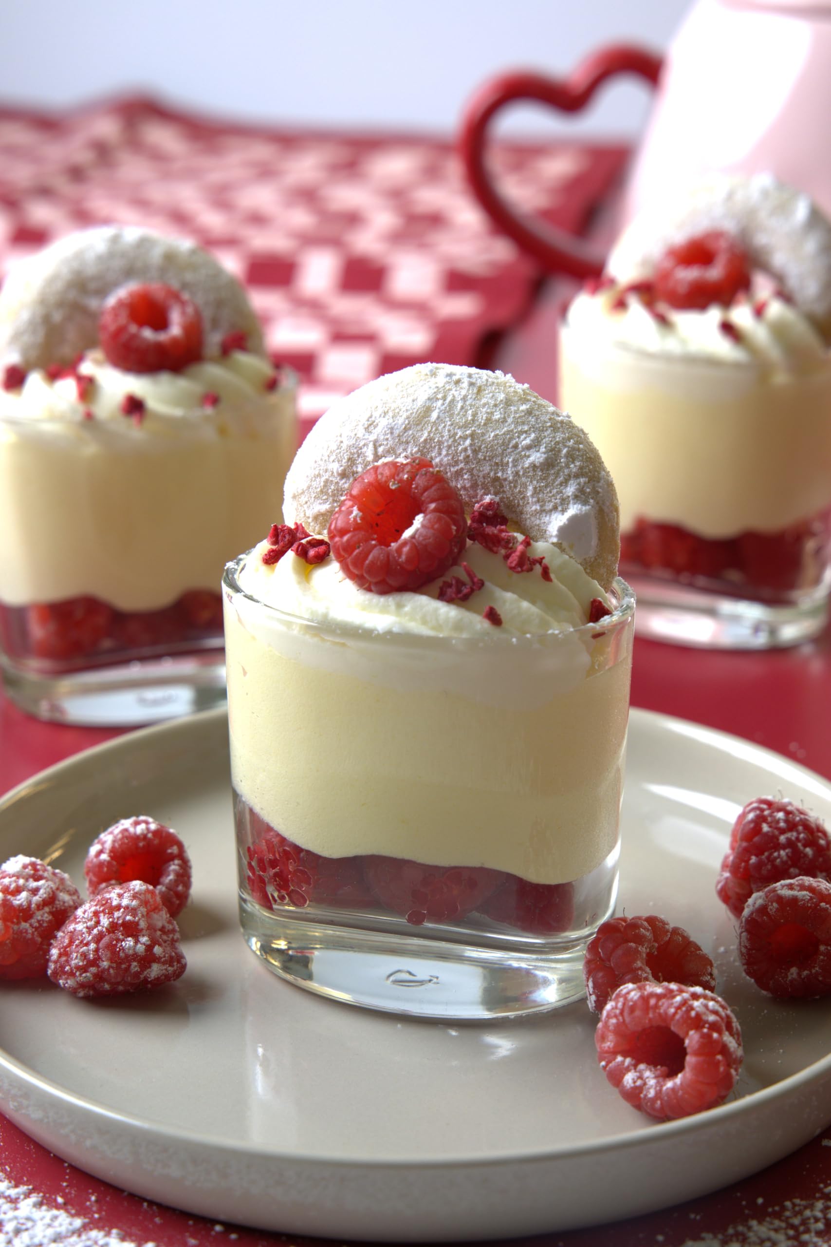 RUF Engels Creme Vanille, Dessertpulver für eine Dessertcreme mit klassischem Vanille-Geschmack, 4 Portionen 4