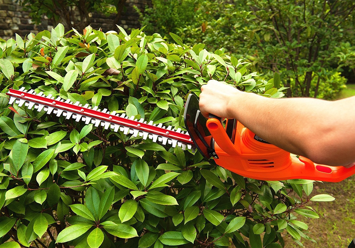 garcare corded hedge trimmer