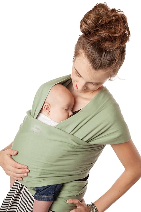 breastfeeding in moby wrap