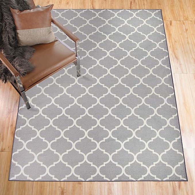 RUGGABLE Washable Stain Resistant Pet Dog Area Rug for