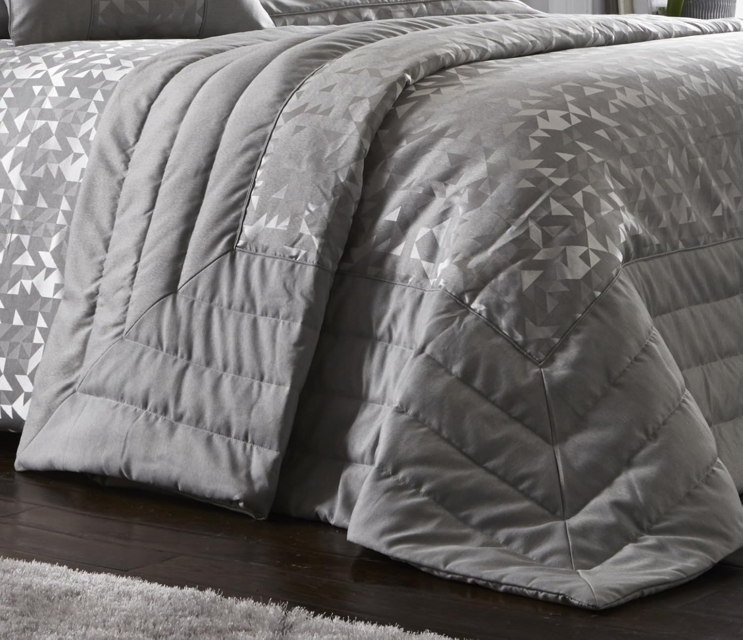 Lucien Jacquard Quilted Polyester 