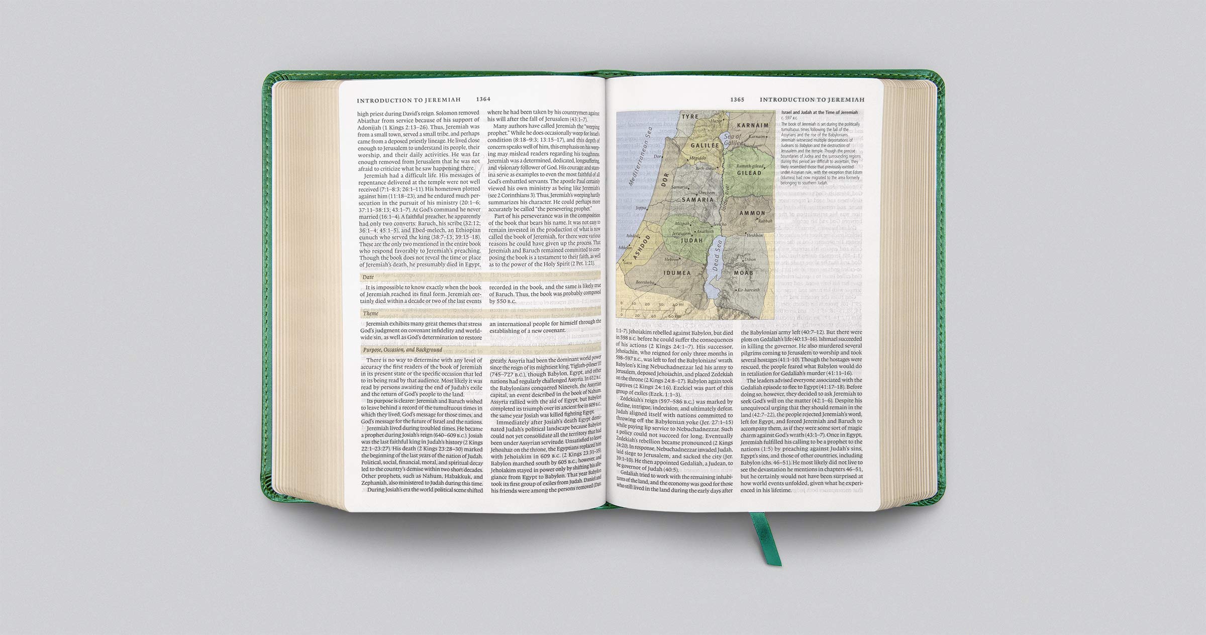 ESV Study Bible, Personal Size (TruTone, Turquoise, Emblem Design) ESV Study Bible, Personal Size (TruTone, Turquoise, Emblem Design) ESV Study Bible, Personal Size (TruTone, Turquoise, Emblem Design) Imitation Leather