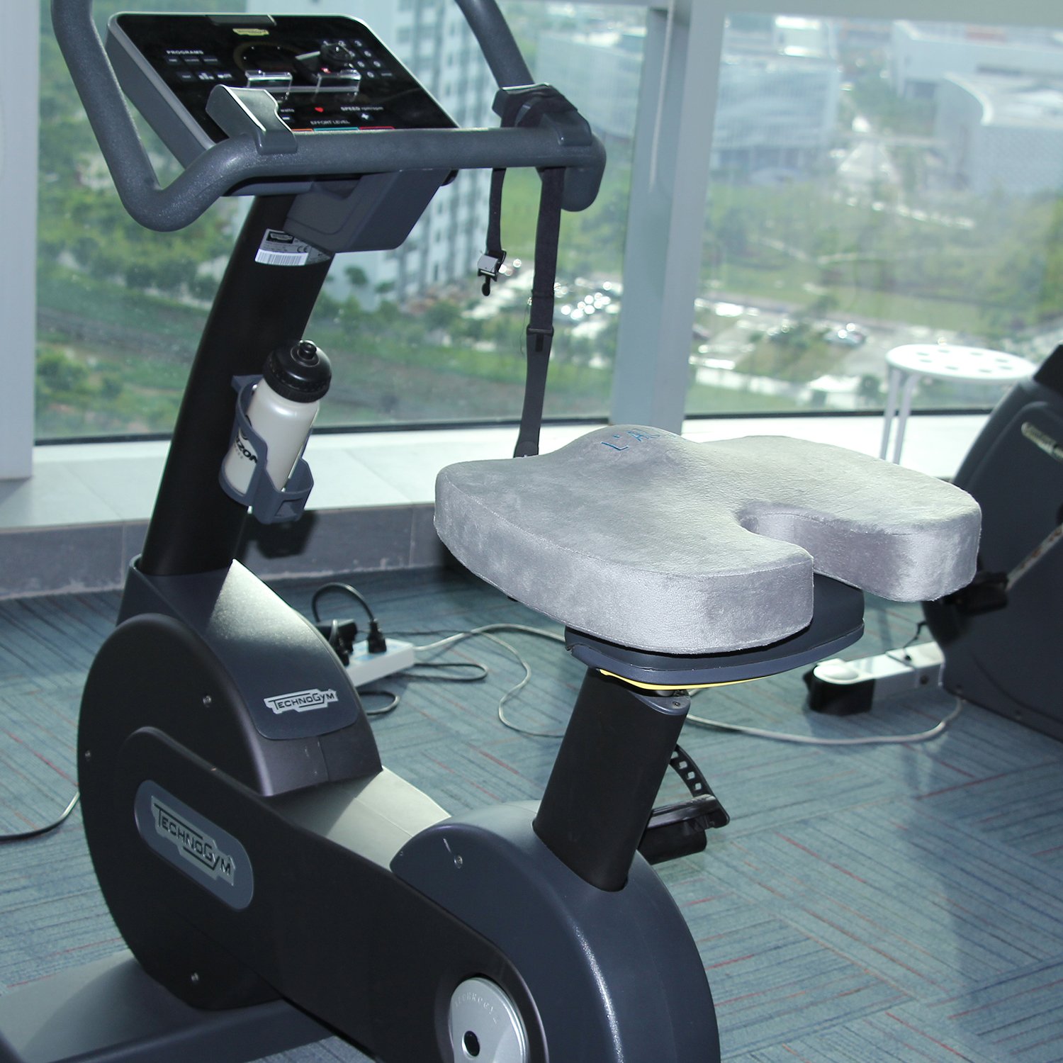 L\'ALYSSE Coccyx and Sciatica Orthopedic Comfort Memory Foam Seat Cushion for Office Chair, Truck Drivers,planes and Cars (grey)