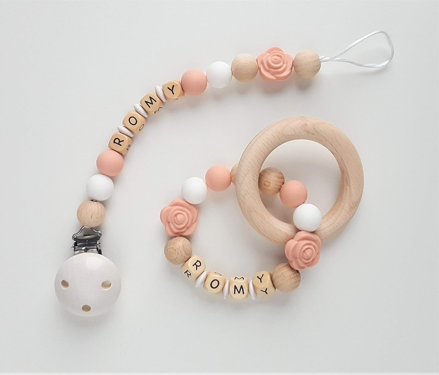 Schnullerkette Und Beissringrose Mit Namen In Apricot Geschenk Set Fur Madchen Schnuller Beissringe