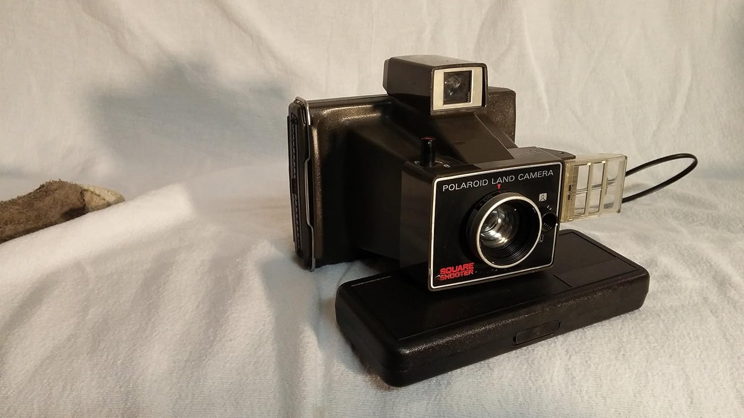 Vintage 1970's Polaroid Land Camera Square