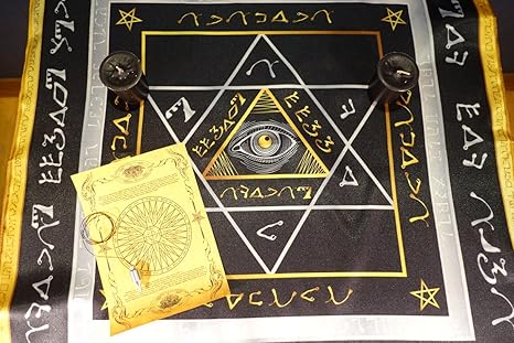 Amazon Lemegeton Or Smaller Key Of King Solomon Altar Of Demons レメゲトンまたは ソロモン王の小さな鍵 悪魔の祭壇 テーブルクロス オンライン通販