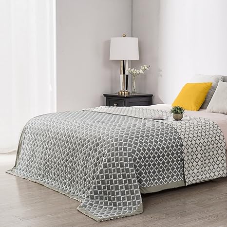 twin size muslin quilt