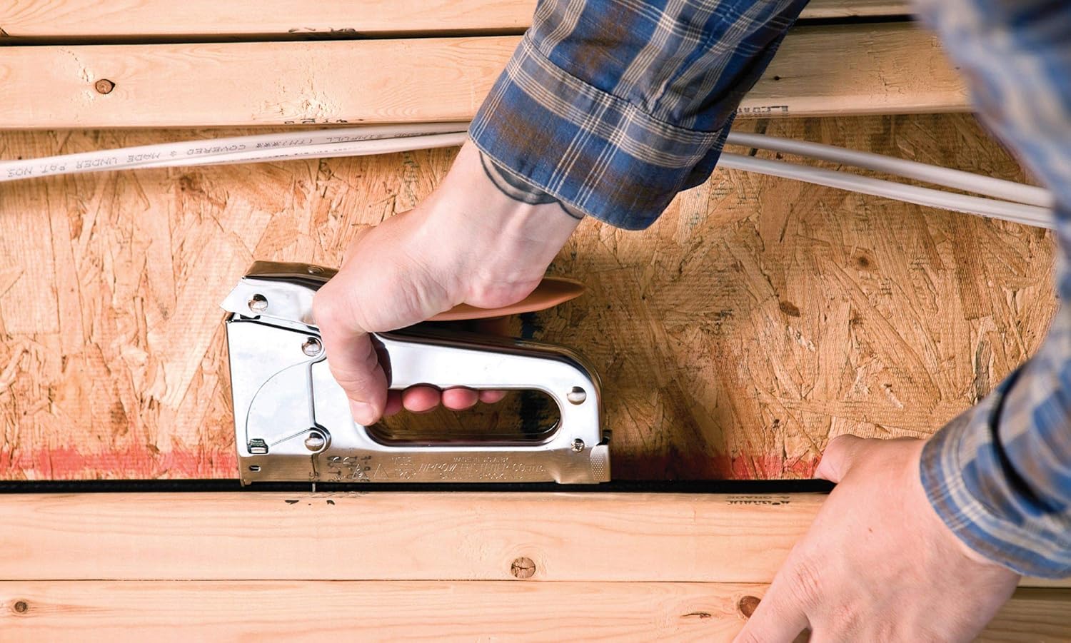 Arrow Fastener T25 Low Voltage Wire Staple Gun, Fits up to 1/4-Inch Wires: Home Improvement