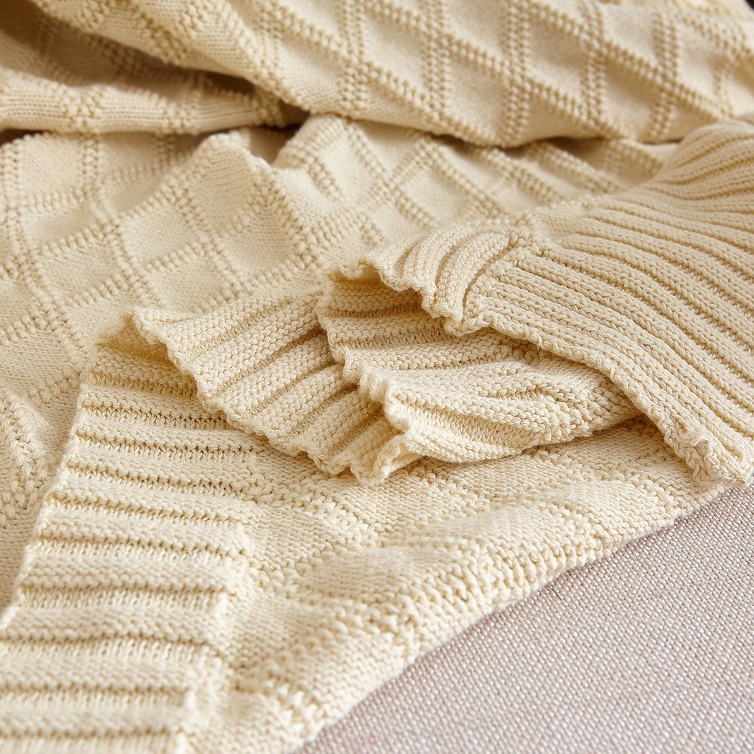 Longhui bedding Cream Cotton Cable Knit Throw Blanket for Couch Chairs