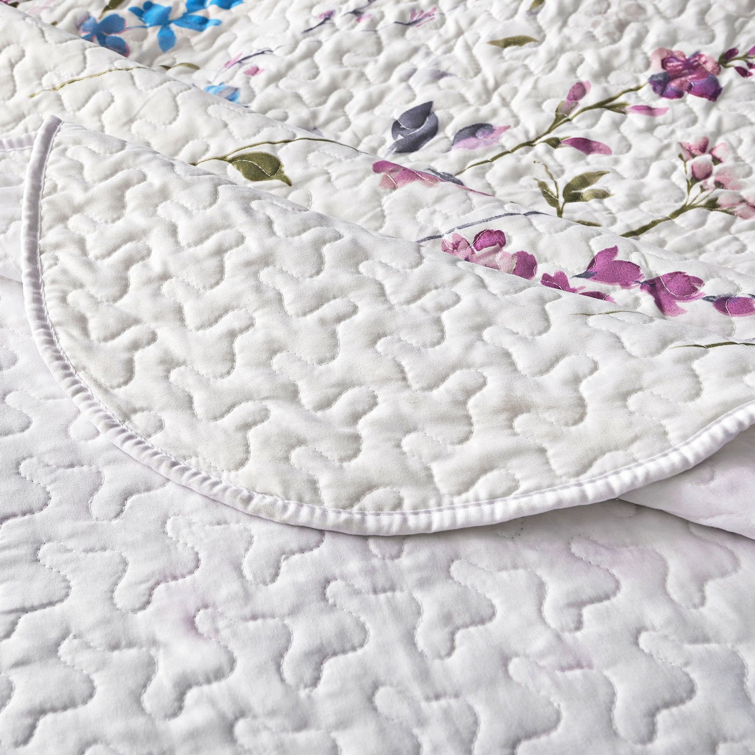 Bedsure Copriletto Trapuntato Floreale Stampato 240x260cm - Trapunta copriletto Microfibra Leggera con Motivo Floreale