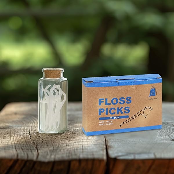 200 PCS STRONG 2 PLY DISPOSABLE NAPKINS WITH 25 PCS FLOSS PICKS – BIODEGRADABLE NAPKINS 6.5 X 6.5 INCHES FOLDED – THIN & EASY TO USE MINT FLAVORED DENTAL FLOSSERS