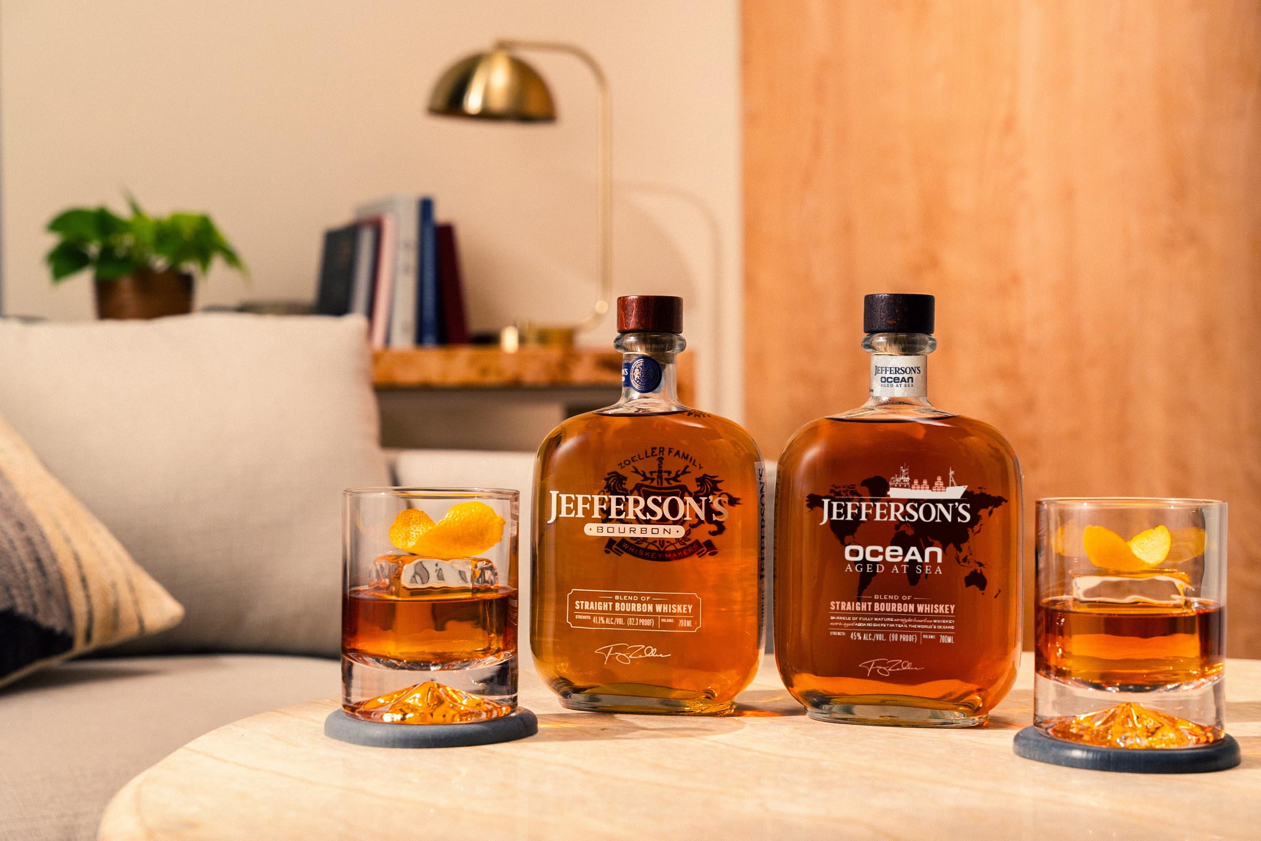 Jefferson's Straight Bourbon Whiskey, Vanille, Pfirsich, Toffee Aroma und eine feine Honig-Nuance, Pur oder in Cocktails genießbar, Vol. 41,15%, 0,7 l 6