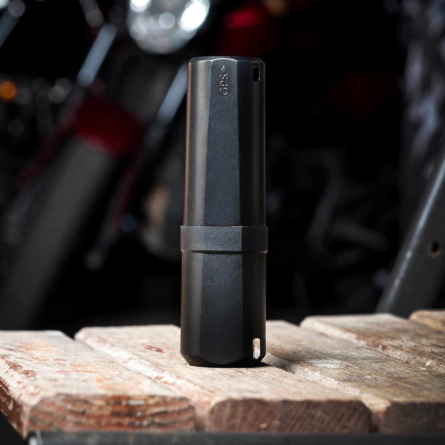 Amazon 日本正規代理店品 保証付 Monimoto モニモト バイク用 盗難防止スマートトラッカ 超小型リアルタイムgps発信機 電話とメッセージのアラーム Simカード付き 日本全国対応 セキュリティシステム Motorbike Security System バイク用ロック 車 バイク