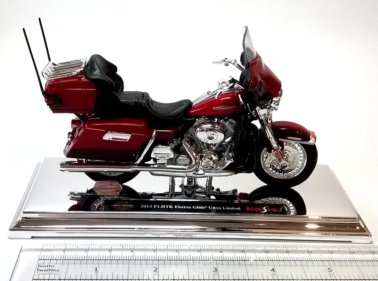 13 Harley Davidson Flhtk Electra Glide Ultra Limited Rouge Maisto 34 1 18 Die Cast Bazis Az 13 Harley Davidson Flhtk Electra Glide Ultra Limited Rouge Maisto 34 1 18 Die Cast Bazis Az