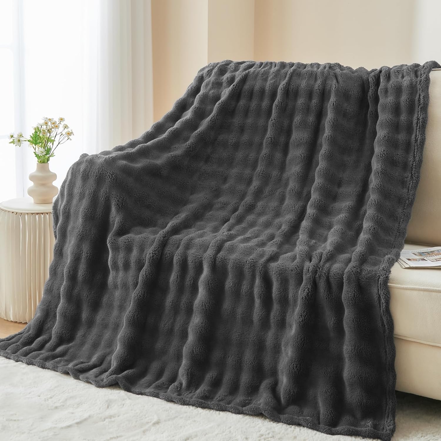 Wajade Fluffy Flannel Blanket Gray Faux Fur Bed Throw Super Soft Warm Large Blanket for Bed Sofa Car, 127x153CM — image 1