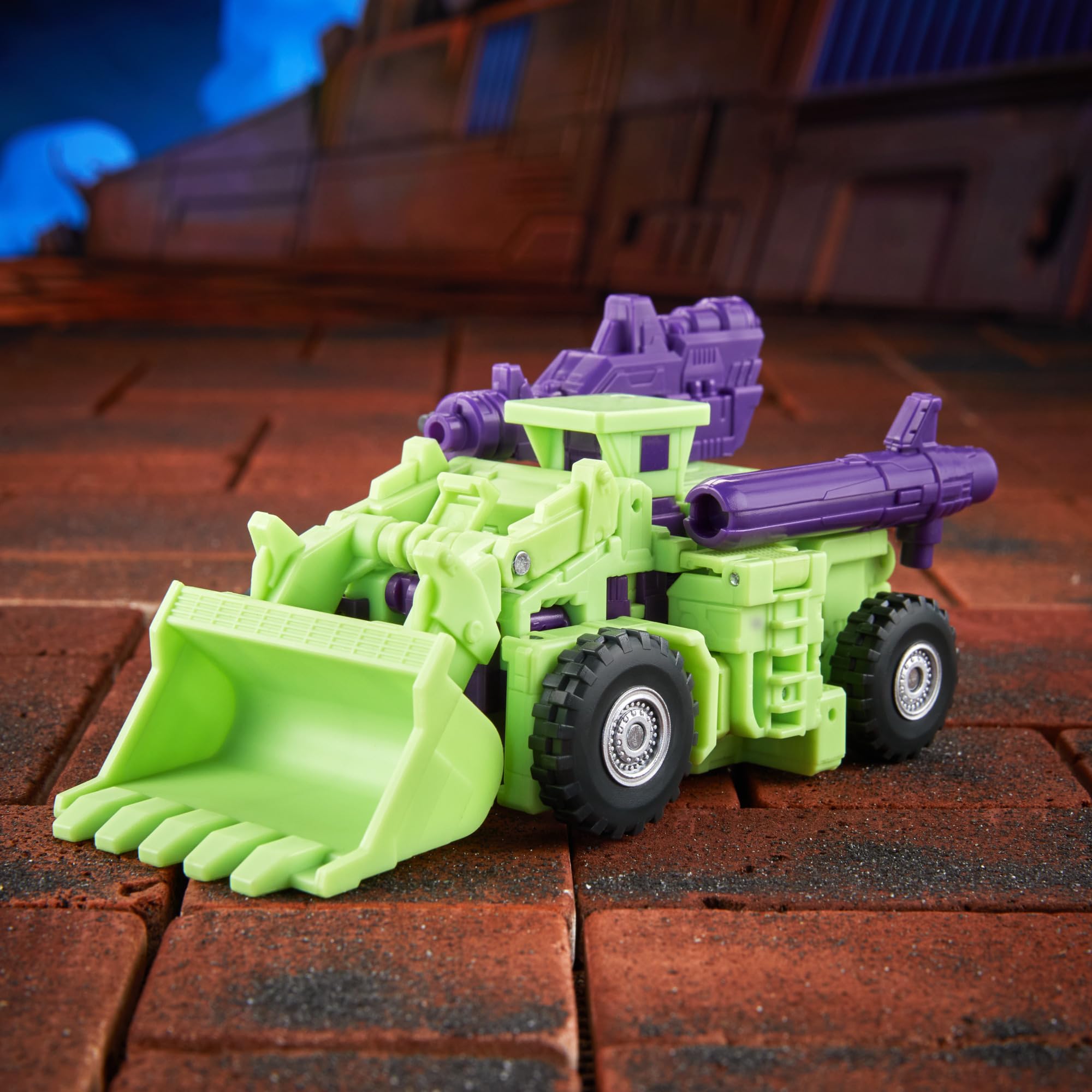 Transformers Toys Studio Series Voyager Class The Movie Constructicon Scrapper, 6.5-inch Converting Action Figure, Robot Toys, 8+