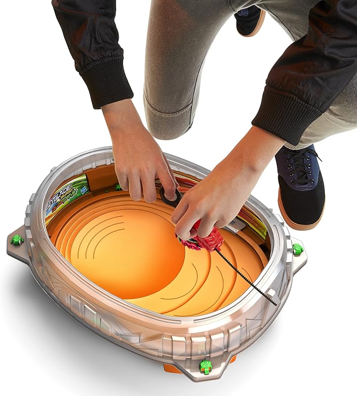 Beyblade Burst QuadDrive Set de Combat Cosmic Vector, arène Beystadium, 2 toupies et 2 lanceurs, à partir de 8 Ans Multicolore