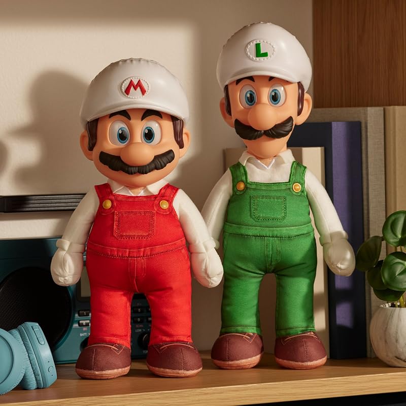 Super Mario Il peluche snodabile Fire Luigi da 15" / 38 cm di The Galaxy Movie, con licenza ufficiale, peluche con testa girevole scolpita, peluche da collezione Nintendo, dai 3 anni in su — foto 3 di 8