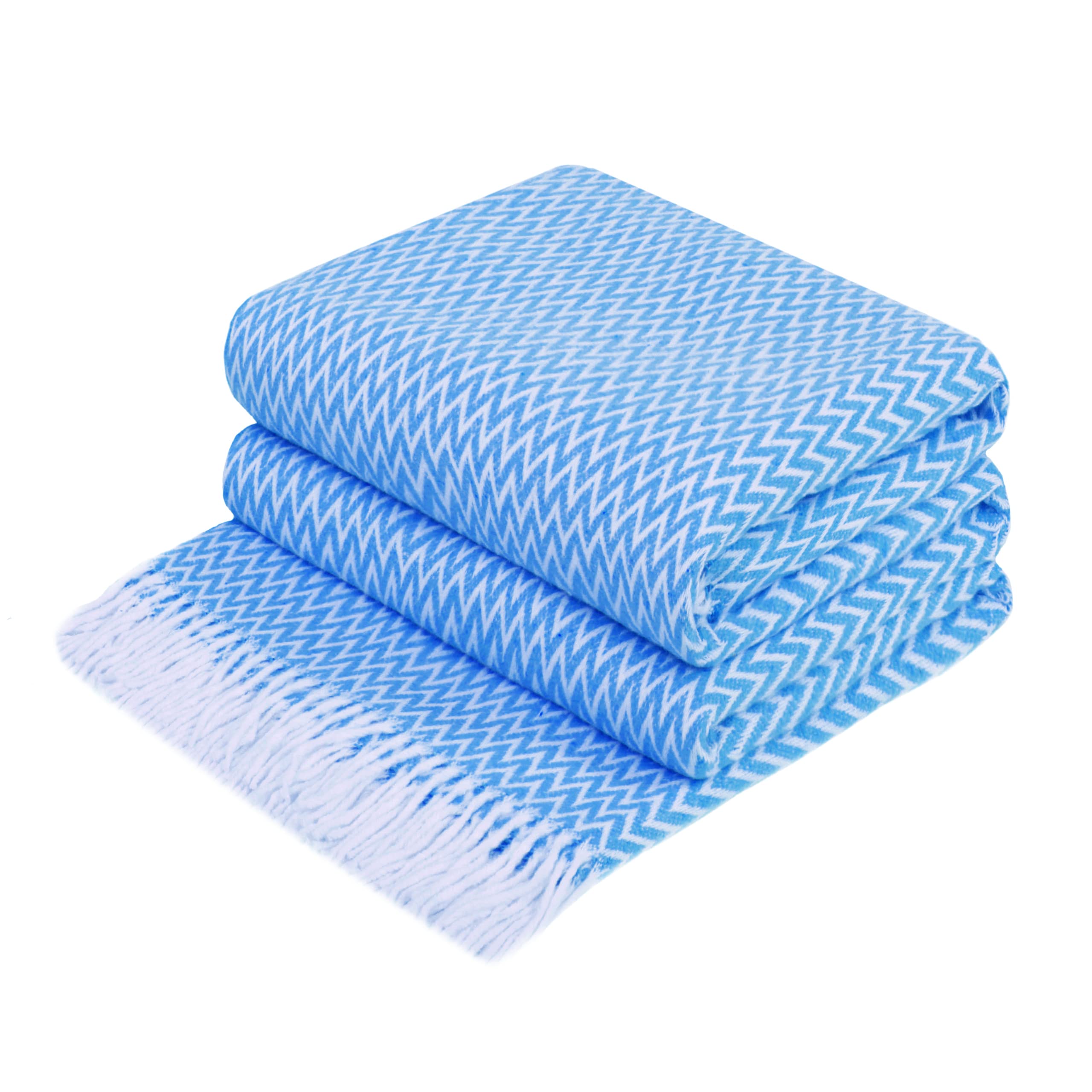 LYHome Cotton Blanket - Soft Throw for Sofas, Bed & Couch. Cosy Outdoor Blankets for Travel, Picnic & Camping. Settee Throws for Armchairs, Garden Furniture (55x79 in | 140x200 cm | Blue Chevron)