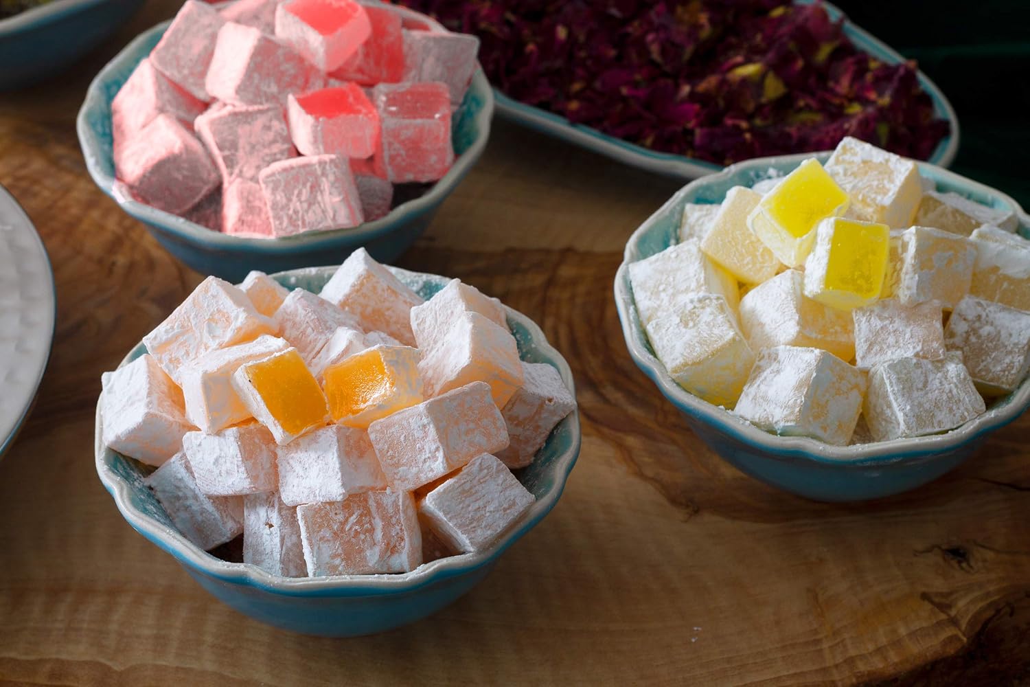 Cerez Pazari Turkish Delight with Rose, Orange and Lemon Mix Flavors (No Nuts) - Gluten Free, Glucose Free, Vegan Luxury Lokum Candy Dessert Gourmet Medium Box - Approx.40 Pcs - 14 Oz : Grocery & Gourmet Food