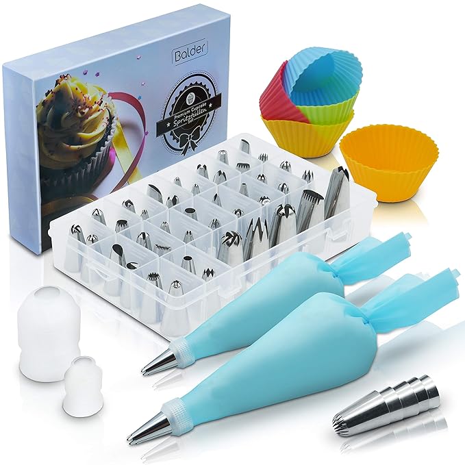 Balder Profi Spritztüllen Set [71 Teilig] - 3 reißfeste Spritzbeutel - Spülmaschinenfestes Backzubehör - Mit Cupcake Formen u