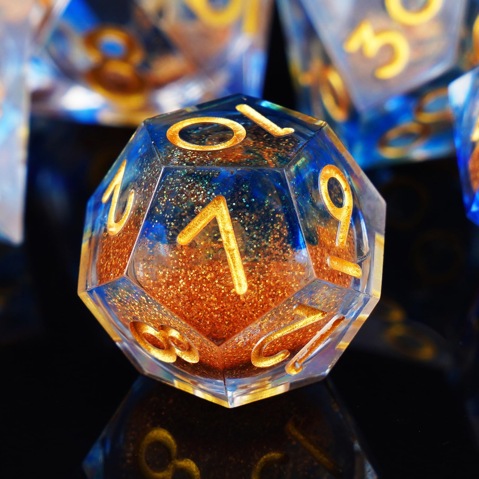ORUZA 7 PCS Liquid Core DND Dice Resin Sharp Edge Dice Polyhedral D&D Dice Set for Dungeons and Dragons RPG MTG Table Games (Liquid Quicksand Gold Blue) — image 1