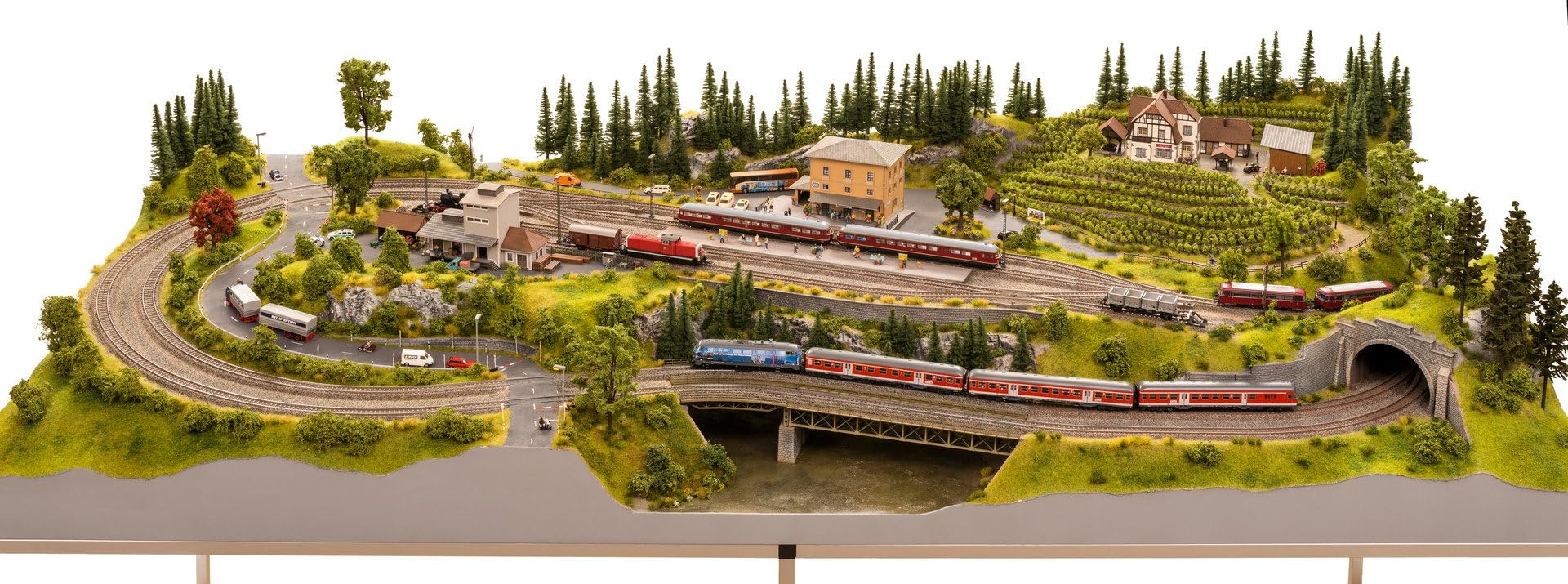 Noch Model Landscaping Guidebook St. Sebastian English, 120 pages