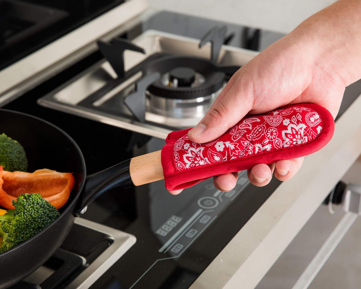 Buzhan Striped Cast Iron Skillet Handle Cover, Durable Pot Holder Sleeve, Heat Resistant Machine Washable Handle Mitts, 2 PCS: Home & Kitchen