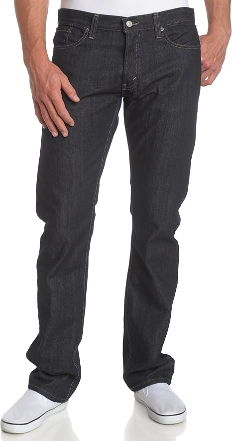 straight fit levi's jeans