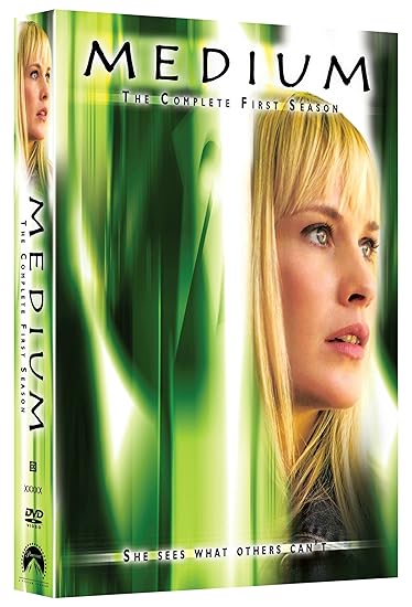 Medium The Complete First Season Patricia Arquette Miguel Sandoval Jake Weber Sofia Vassilieva Maria Lark David Cubitt Kay Panabaker Robert Joy Mark Sheppard Brent Jennings Andy Milder Cas Anvar Aaron Lipstadt Artie Amazon Com