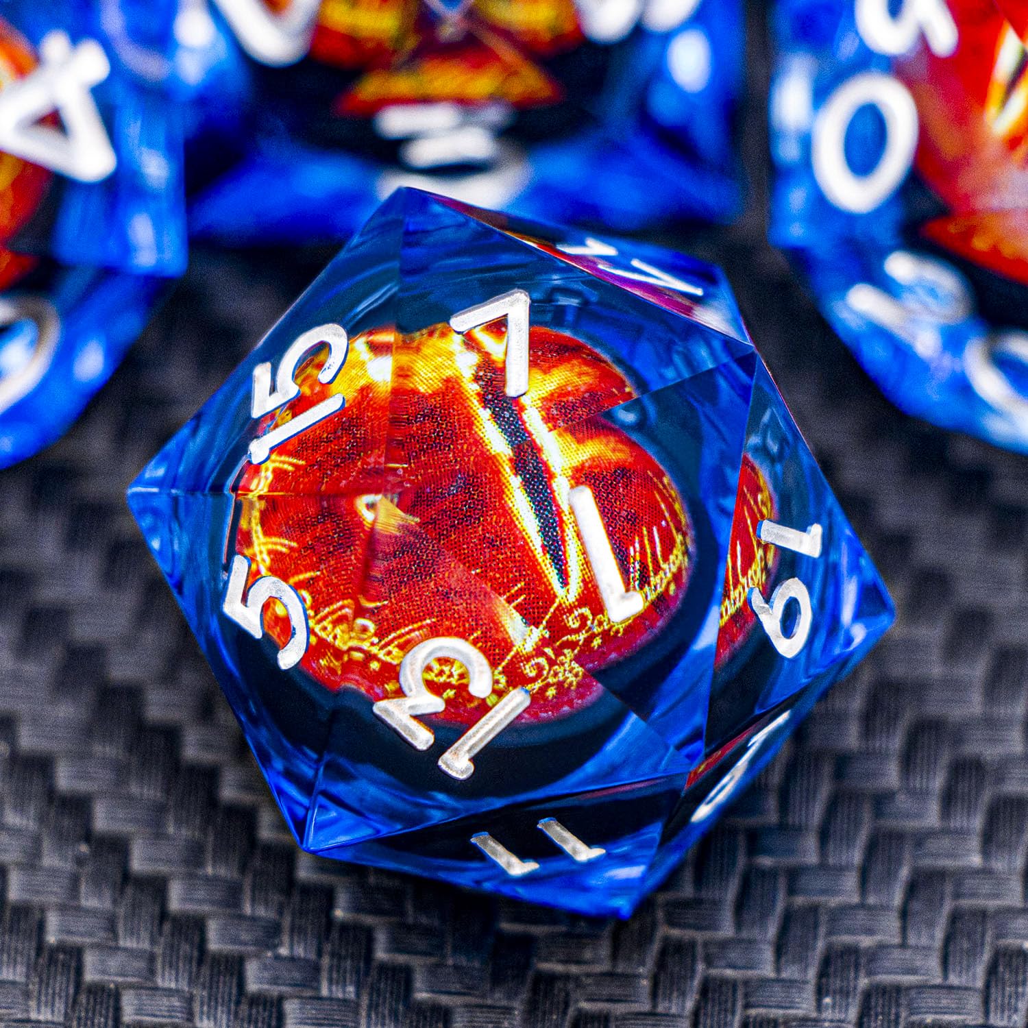 ARUOHHA Gazes Eye Dice DND Resin Dice Liquid Core Flaming RPG Sharp Edged Dice Set with Gift Box, Blue Polyhedral D and D Dice Set Compatible with Dungeons Dragons Role Playing Game D20 D12 D10 D8 D6