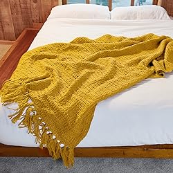 PANDATEX Thick Chunky Yellow Knitted Throw Blanket