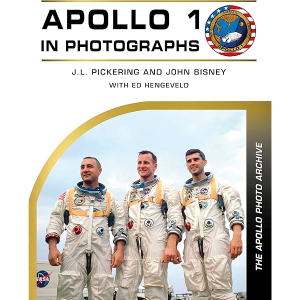 Spacesuit: Fashioning Apollo: De Monchaux, Nicholas: 9780262015202