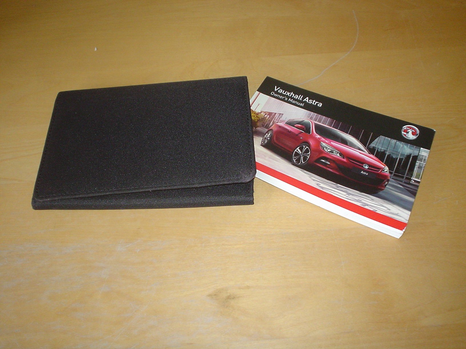 VAUXHALL ASTRA J OWNERS HANDBOOK MANUAL Not Haynes (2009 - 2015) 1.4 1.6  LITRE PETROL ENGINES 1.3 1.7 2.0 LITRE DIESEL Paperback – 2012