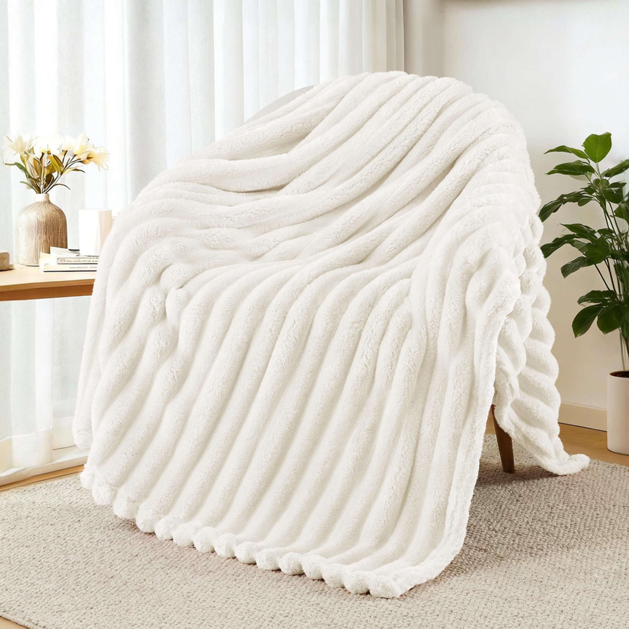 Exclusivo Mezcla Fleece Throw Blanket for Sofa, Super Soft Striped Jacquard Bed Blanket, Lightweight Fuzzy Cozy for All Seasons, 127x152 CM, Ivory Blanket