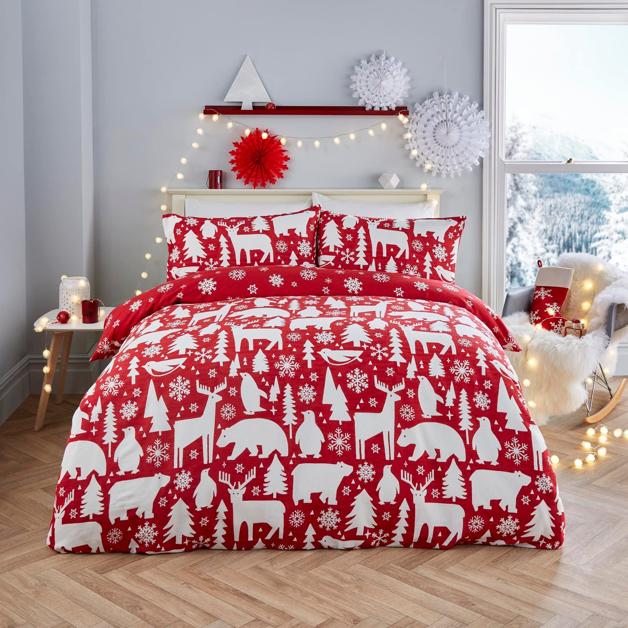 Fusion Christmas - Arctic Animals - Reversible Duvet Cover Set - Single Bed Size in Red, ANMRD11PZU