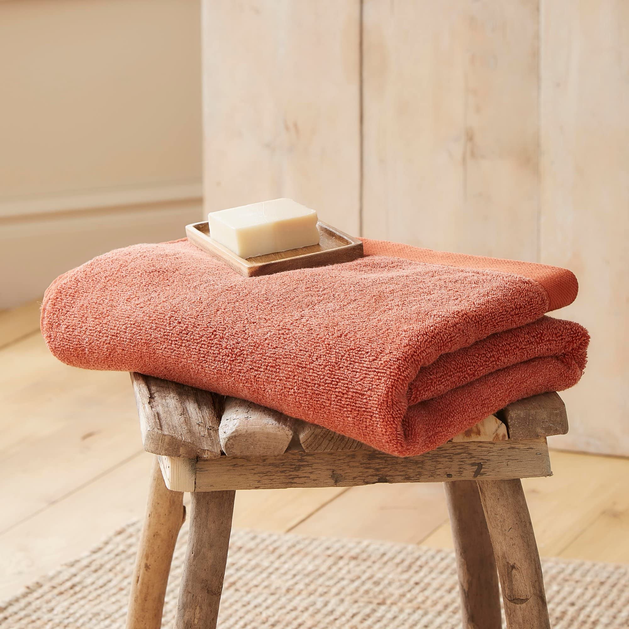 Drift Home - Terracotta Hand Towel (50 x 90cm) - Soft & Absorbent 600GSM Premium - Sustainable Cotton (BCI) - Recycled Bottles - Bathroom in Orange - Ideal for Gym/Guest Use