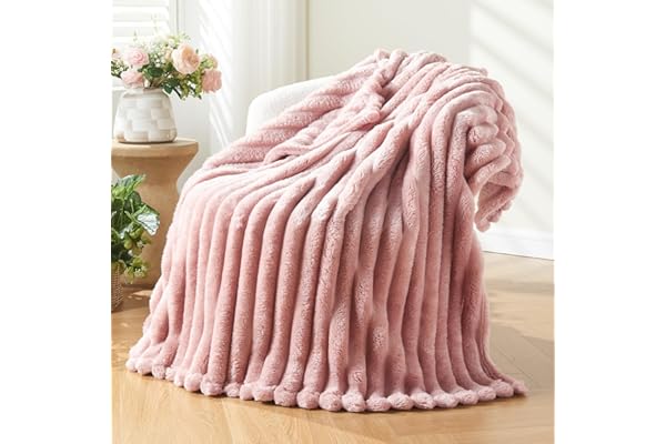 NEWCOSPLAY Super Soft Throw Blanket Pink Premium Silky Flannel Fleece 3D Ribbed Jacquard Lightweight Bed Blanket All Season U
