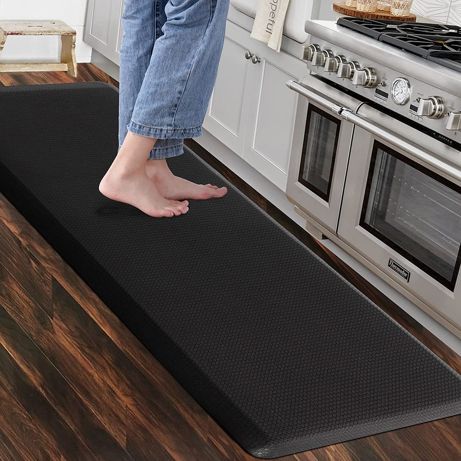 Carvapet Non Slip Kitchen Mat Anti Fatigue Standing Mats Cushioned Comfort Kitchen Floor Mats PVC Waterproof Runner Rug for Standing Desk, Kitchen, Office (Black,44x152cm)