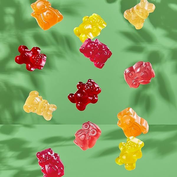 BLACK FOREST ORGANIC GUMMY FOREST FRIENDS CANDY, MADE WITH REAL FRUIT JUICE, COLORS AND FLAVORS FROM NATURAL SOURCES, GLUTEN FREE AND FAT FREE, 4.5OZ BAG