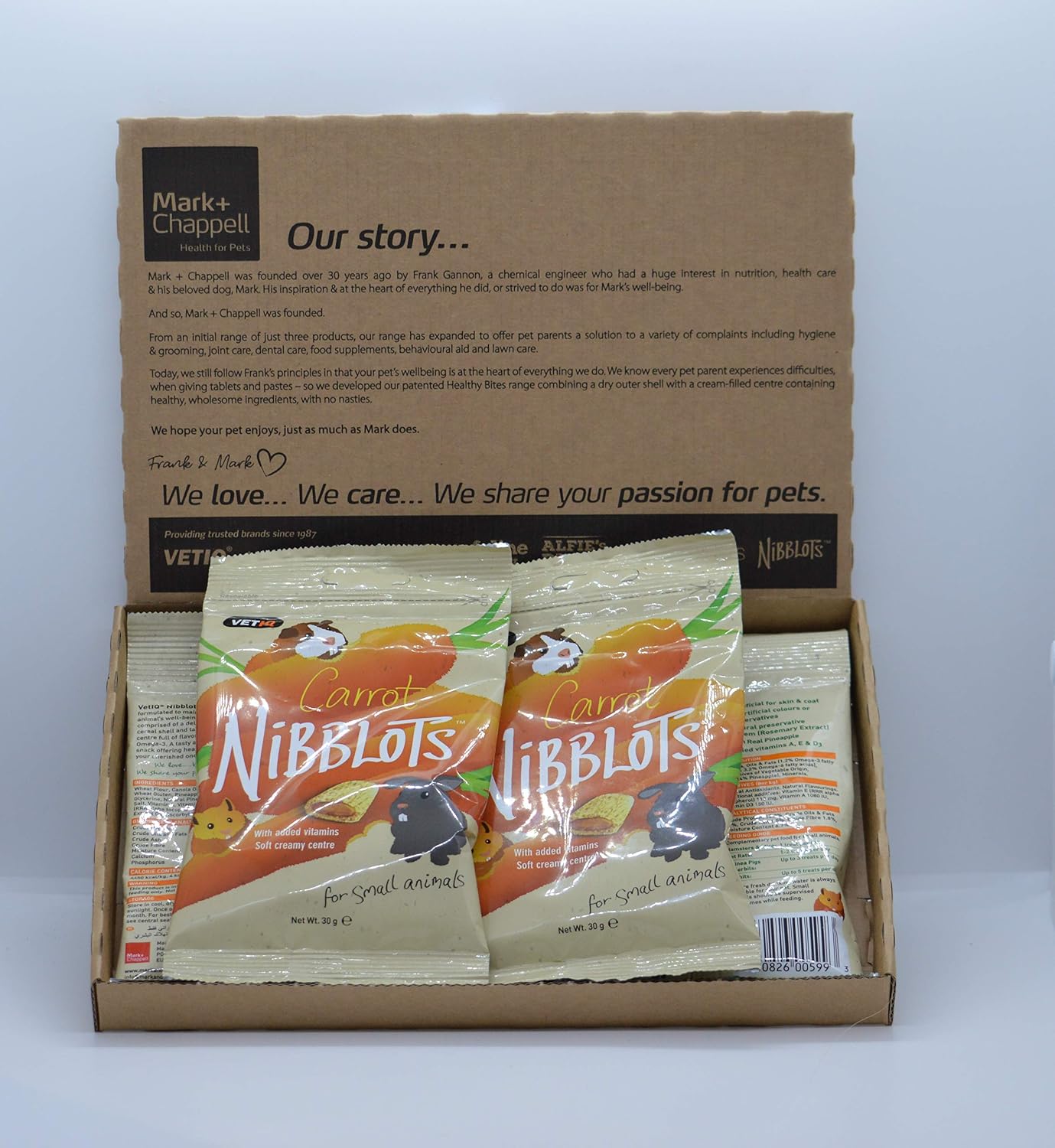 VETIQ Carrot Nibblots for Small Animals Tasty Treats Made with Added Vitamins & Soft Creamy Centre - Image 3