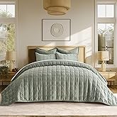 EVERGRACE 3 Pieces Luxurious Velvet Quilt King Size, Ultra Soft Bedspread Coverlet Set, Double Box Stitch Lightweight Velvet Comforter for All Season with 2 Shams, Sage Green, 108"x96"