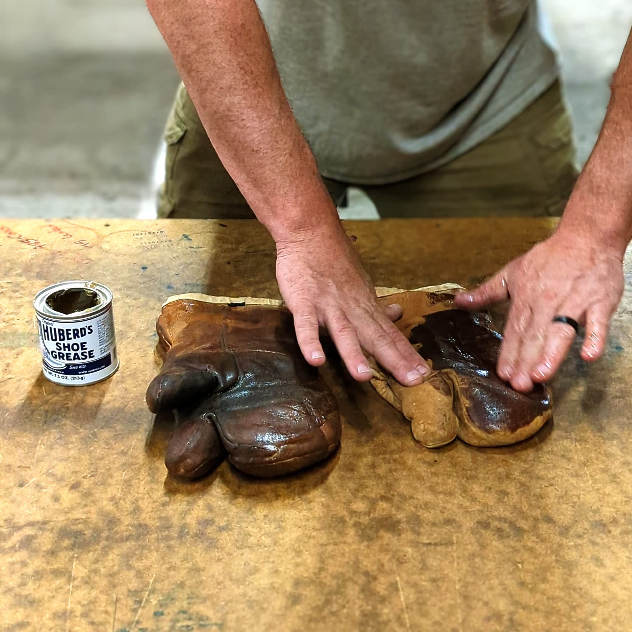 Huberd Shoe Grease Co. Huberd’s Shoe Grease (7.5oz) - Leather conditioner and waterproofer since 1921. Waterproofs, softens and conditions boots, shoes, bags, belts, jackets, car seats, gloves, furniture, saddles and tack.
