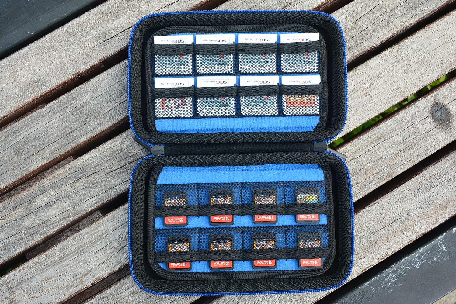 Game Card Storage Holder Hard Case for New Nintendo 3DS, 2DS XL, DS and Nintendo Switch or PS Vita - Black/Blue: Video Games