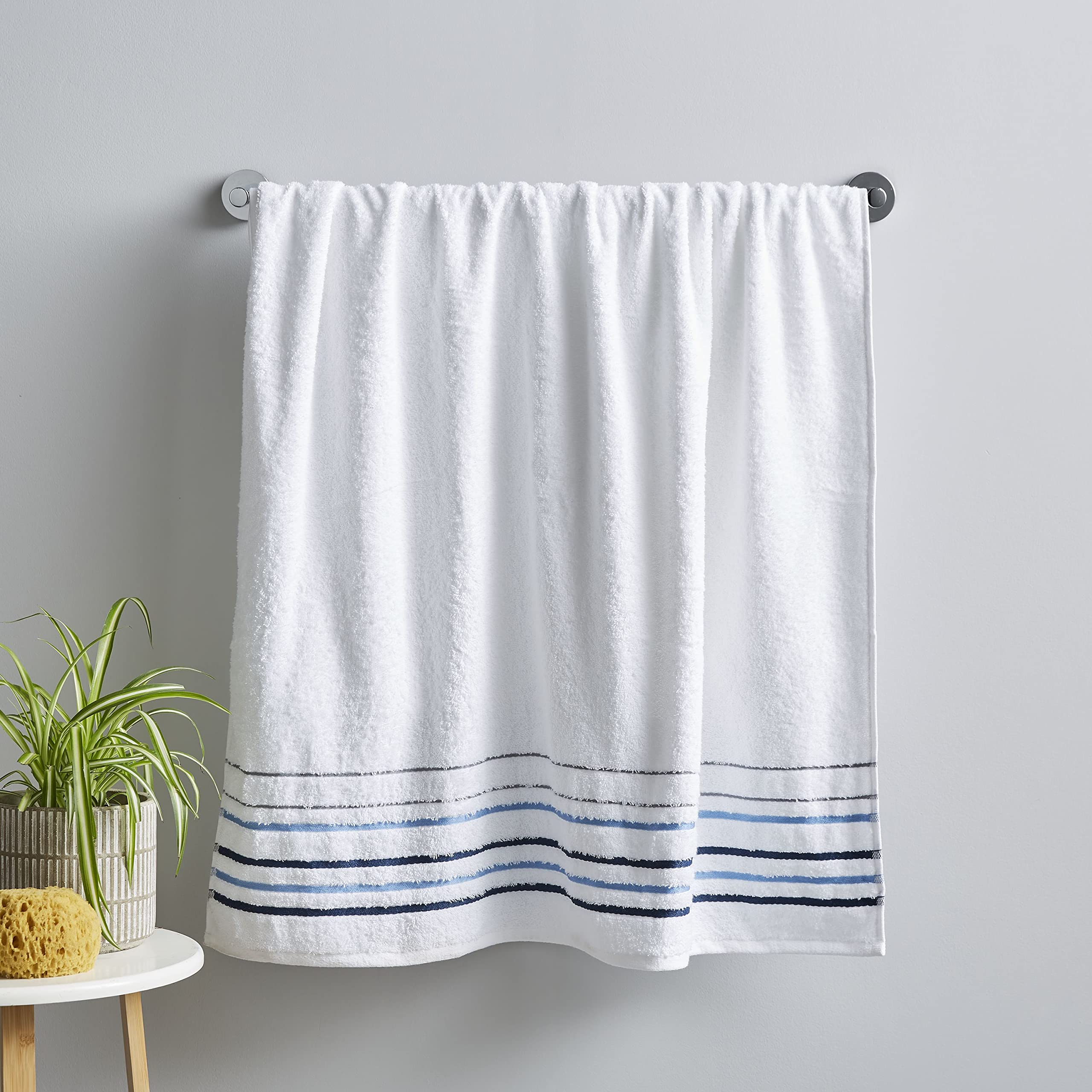 Catherine Lansfield Bathroom Java Stripe 450 gsm Soft & Absorbent Cotton Bath Towel White