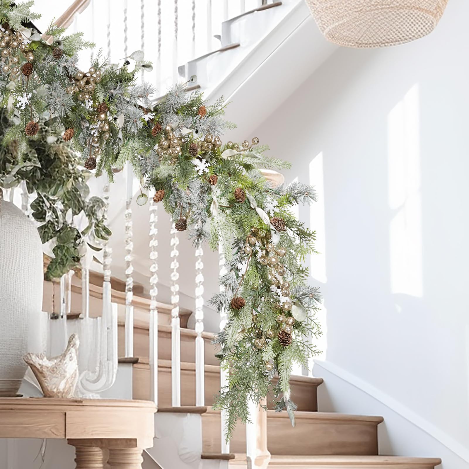 Pre-lit Christmas Garland