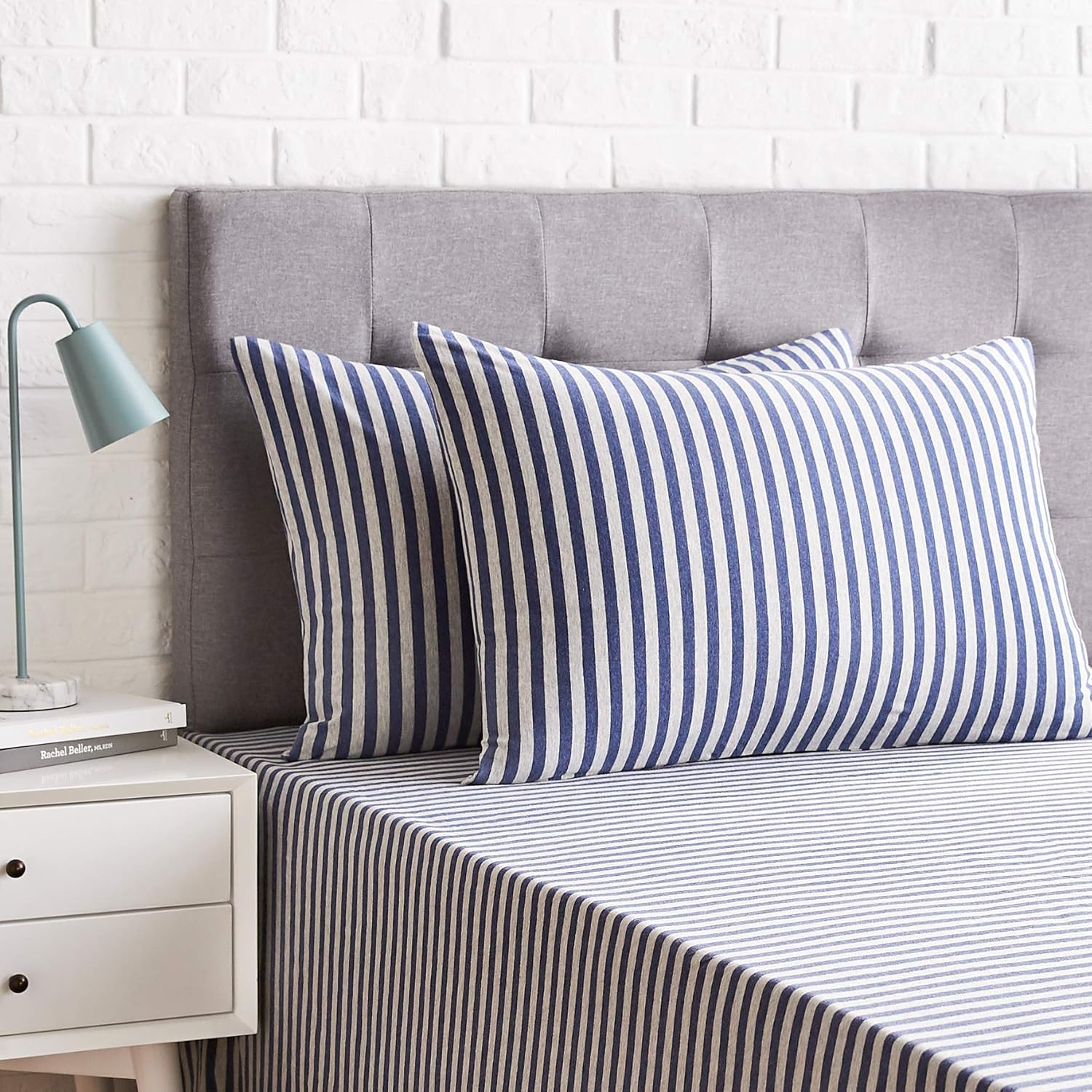 AmazonBasics Jersey Pillowcases, Pack of 2, Stripes 50 x 80 cm, Navy