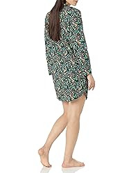 Amazon Essentials Women's Woven Flannel Notch