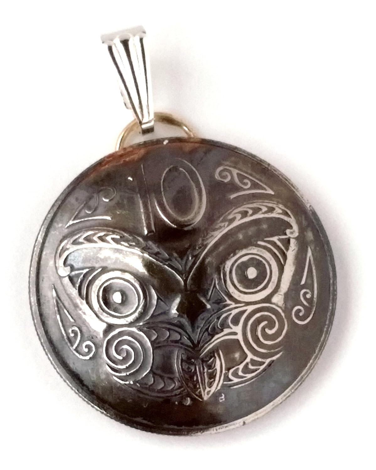 Amazon.com: New Zealand Maori Mask Coin Pendant,New ...