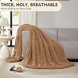 L'AGRATY Chunky Knit Blanket